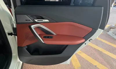 BMW iX1