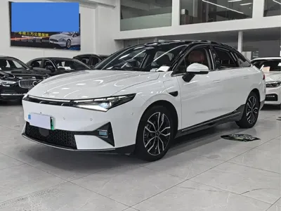 Xpeng P5