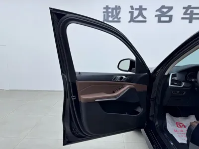 BMW X5 (Import)