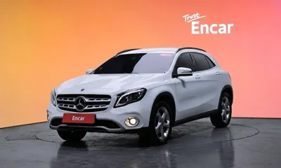 Mercedes-Benz GLA-Class