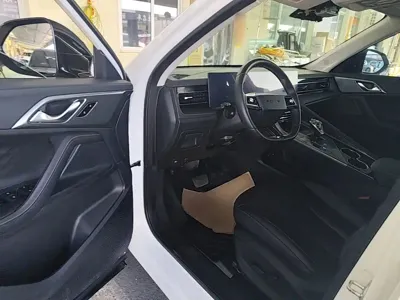 Roewe RX5