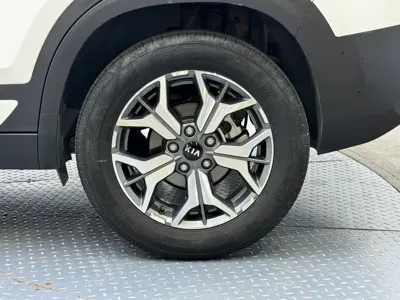 Kia KX3