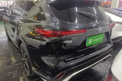 Toyota Crown Kluger