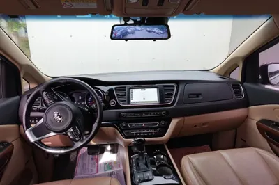 Kia Canival
