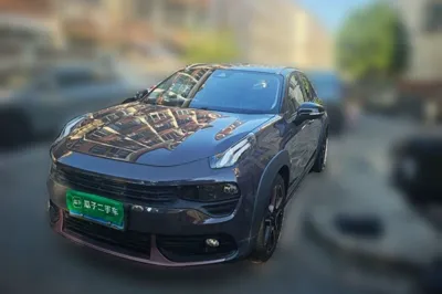 Lynk & Co 02