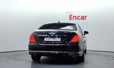 Genesis EQ900