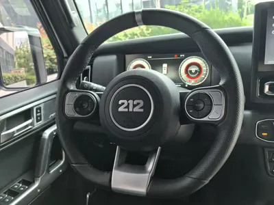 212 212 T01