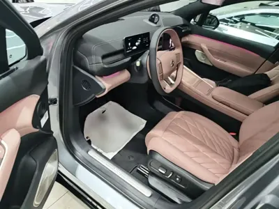 Nio EC6