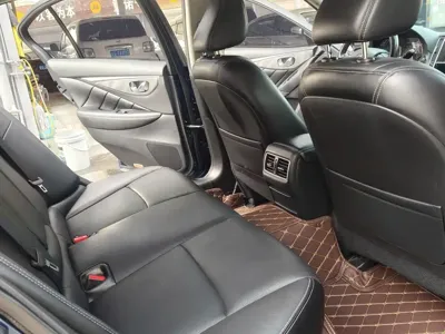 Infiniti Q50L
