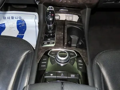 Kia K9
