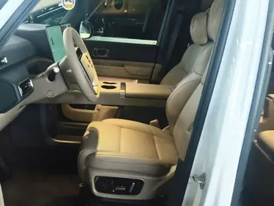 Li Auto Li MEGA