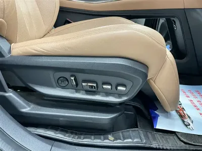 Nio ES8