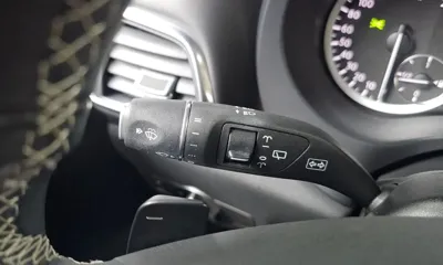 Infiniti Q30