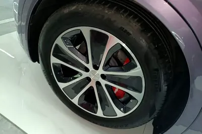 Hima Luxeed R7