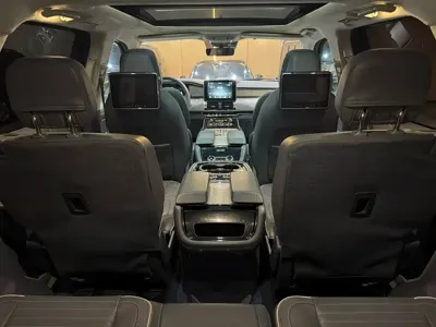 Lincoln Navigator