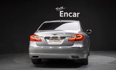 Hyundai Genesis