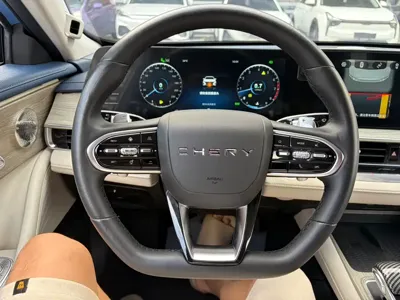 Chery Arrizo 8