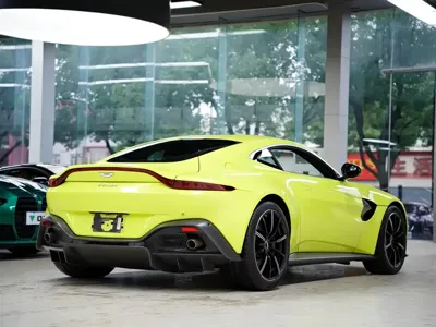 Aston Martin V8 Vantage