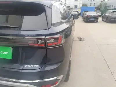 Volkswagen ID.6 Crozz