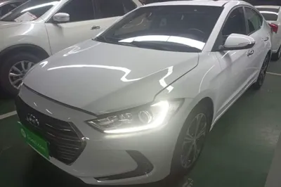 Hyundai Elantra (6th Generation