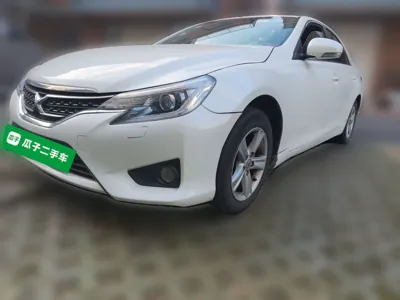 Toyota Reiz