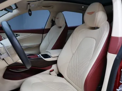 Astonmartin DBX