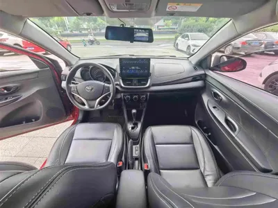 Toyota Yaris L