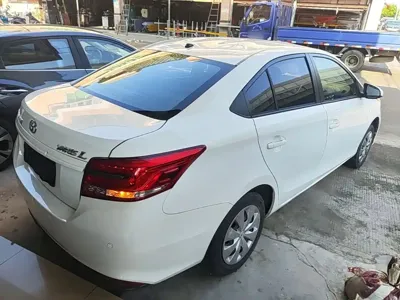 Toyota Yaris L