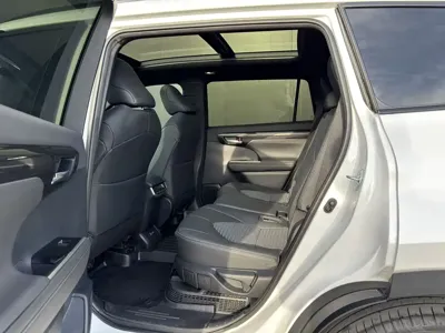 Toyota Crown Kluger