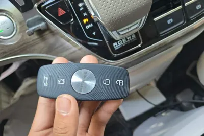 Roewe iMAX8