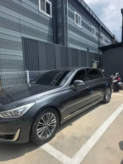 Genesis EQ900