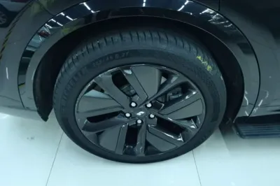 Li Auto L9