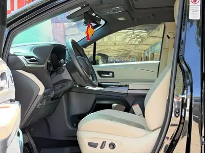 Toyota Granvia