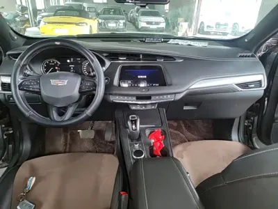 Cadillac XT4