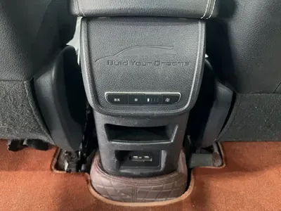 BYD MAX