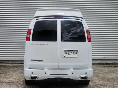 Chevrolet Express Van