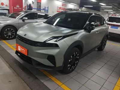 Lynk & Co 06