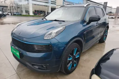 Lynk & Co 01
