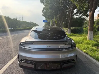 Xiaomi 小米YU7