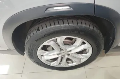 Nio ES8