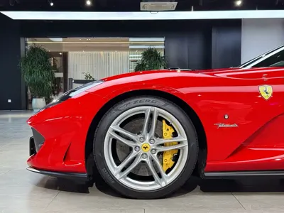 Ferrari 812