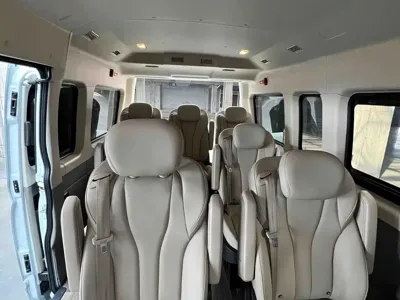 Maxus V80