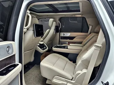 Lincoln Navigator