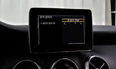 Mercedes-Benz GLA-Class