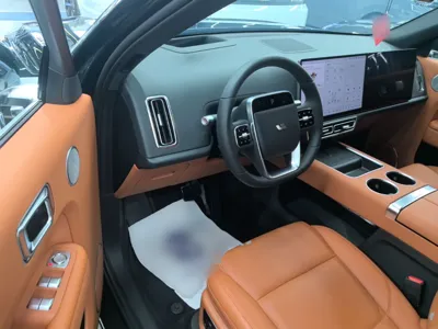 Li Auto L8