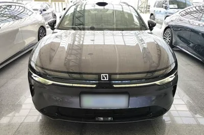 Zeekr 007GT