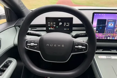 Roewe D6