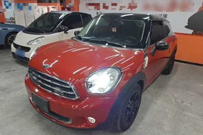 MINI Paceman