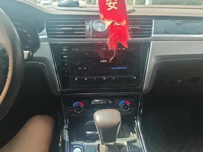 Volkswagen Phideon