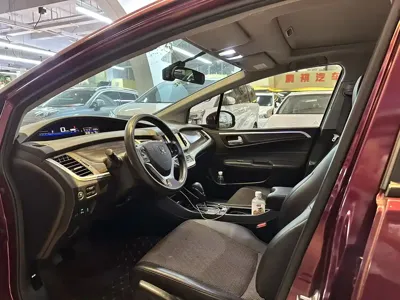 Honda Jade